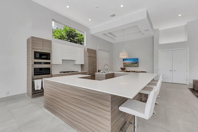 DONT MISS THIS OPPORTUNITY. MOVE- IN READY HOME. JUST BRING YOUR on Woodfield Country Club in Florida - for sale on GolfHomes.com, golf home, golf lot