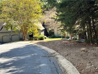 Looking to build new in one of Lake Keowee's most established on Keowee Key Golf and Country Club in South Carolina - for sale on GolfHomes.com, golf home, golf lot