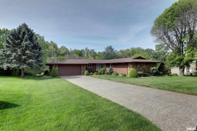 Wonderfully private setting with lots of trees.  Close to Spring on Spring Lake Country Club in Illinois - for sale on GolfHomes.com, golf home, golf lot