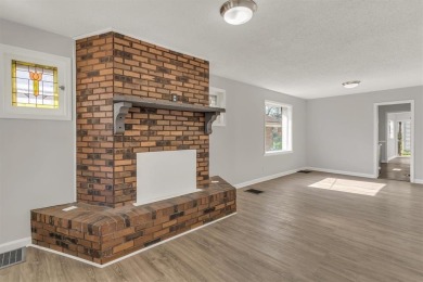 ATTENTION HOBBYIST OR CAR ENTHUSIAST! HUGE 2 STORY 2 CAR GARAGE on Glen Echo Country Club in Missouri - for sale on GolfHomes.com, golf home, golf lot