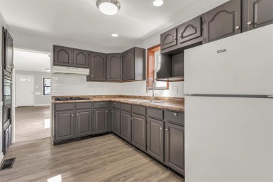 ATTENTION HOBBYIST OR CAR ENTHUSIAST! HUGE 2 STORY 2 CAR GARAGE on Glen Echo Country Club in Missouri - for sale on GolfHomes.com, golf home, golf lot
