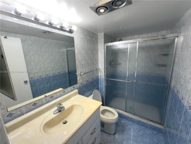 Spacious 2bedrooms and 2 full bathrooms at heart of Aventura,The on Turnberry Isle Resort and Club in Florida - for sale on GolfHomes.com, golf home, golf lot