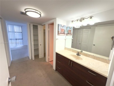 Spacious 2bedrooms and 2 full bathrooms at heart of Aventura,The on Turnberry Isle Resort and Club in Florida - for sale on GolfHomes.com, golf home, golf lot