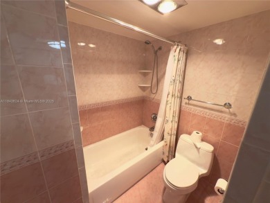 Spacious 2bedrooms and 2 full bathrooms at heart of Aventura,The on Turnberry Isle Resort and Club in Florida - for sale on GolfHomes.com, golf home, golf lot