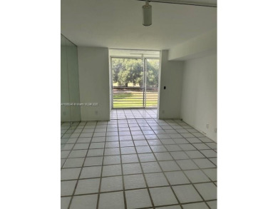 Spacious apartment with a very nice view and very on Palm-Aire Country Club and Resort - The Oaks in Florida - for sale on GolfHomes.com, golf home, golf lot