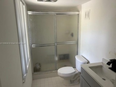 Spacious apartment with a very nice view and very on Palm-Aire Country Club and Resort - The Oaks in Florida - for sale on GolfHomes.com, golf home, golf lot