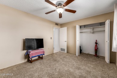 Cute as a button and move-in ready! Close to the Fairway Center on Sun City South Golf Course in Arizona - for sale on GolfHomes.com, golf home, golf lot