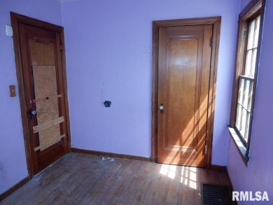 Situated across from Bunn Golf Course and Bunn Park, this 1.5 on Bunn Golf Course in Illinois - for sale on GolfHomes.com, golf home, golf lot