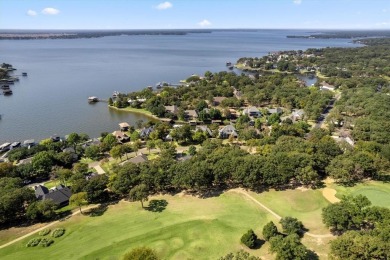 Newly updated home in Pinnacle Golf Club on Cedar Creek Lake! on Pinnacle Golf and Boat Club in Texas - for sale on GolfHomes.com, golf home, golf lot