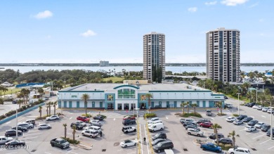 Great Opportunity in Oceans Cloverleaf North! This 2-bedroom on Oceans Golf Club in Florida - for sale on GolfHomes.com, golf home, golf lot