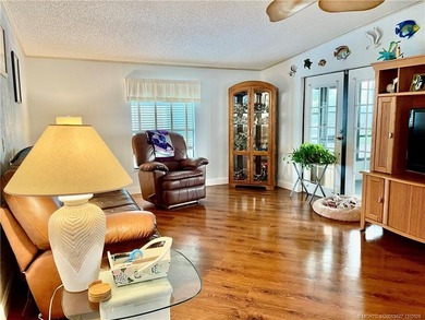 BRAND NEW WINDOWS! This home is perfectly situated near on Indianwood Golf and Country Club in Florida - for sale on GolfHomes.com, golf home, golf lot