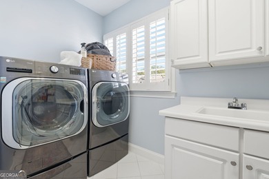 Located in the desirable Overlook at Marietta Country Club on Marietta Country Club in Georgia - for sale on GolfHomes.com, golf home, golf lot