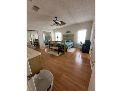 Beautiful Fully Furnished 2-Bedroom Palm Harbor Home - Move-In on Schalamar Creek Golf and Country Club in Florida - for sale on GolfHomes.com, golf home, golf lot