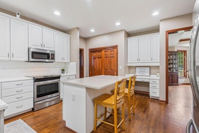 Welcome to this meticulously maintained home in the highly on Heritage Golf Club in Ohio - for sale on GolfHomes.com, golf home, golf lot