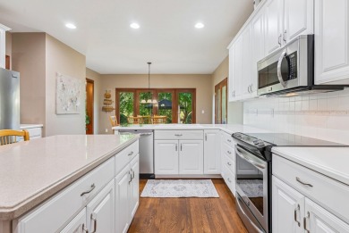 Welcome to this meticulously maintained home in the highly on Heritage Golf Club in Ohio - for sale on GolfHomes.com, golf home, golf lot