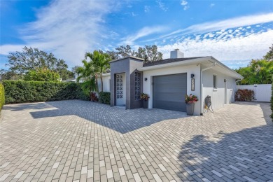 BEST DEAL AROUND! Stunning, Rarely Available Ranch Home with on Palma Ceia Golf and Country Club in Florida - for sale on GolfHomes.com, golf home, golf lot