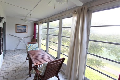 REDUCED! Spacious 2-bedroom, 2-bathroom condo on the 3rd floor on Wynmoor Golf Course in Florida - for sale on GolfHomes.com, golf home, golf lot