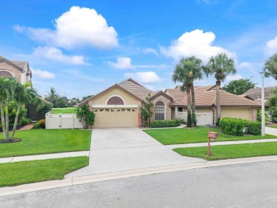 Spaciously  Remodeled 3/2.5 with stunning Golf Course/Lake Views on Aberdeen Golf and Country Club in Florida - for sale on GolfHomes.com, golf home, golf lot