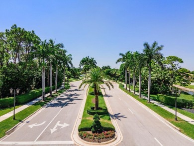 Spaciously  Remodeled 3/2.5 with stunning Golf Course/Lake Views on Aberdeen Golf and Country Club in Florida - for sale on GolfHomes.com, golf home, golf lot