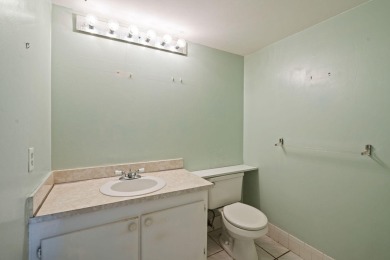 Oversized one bedroom, two and one half bath condo. Convertible on Deer Creek Golf Club in Florida - for sale on GolfHomes.com, golf home, golf lot