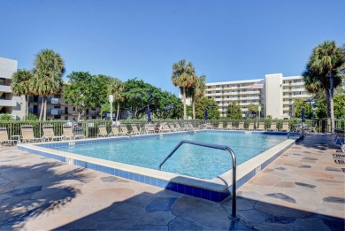 Oversized one bedroom, two and one half bath condo. Convertible on Deer Creek Golf Club in Florida - for sale on GolfHomes.com, golf home, golf lot