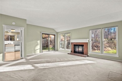 Immaculate One Level Guilford Unit in sought after Heritage on Somers Pointe Golf Club - West Hill in New York - for sale on GolfHomes.com, golf home, golf lot