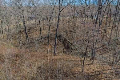 Tucked away at the end of a quiet cul-de-sac in Bella Vista's on Bella Vista Country Club - Highlands in Arkansas - for sale on GolfHomes.com, golf home, golf lot