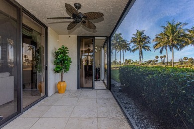 Prepare to be impressed by this stunningly renovated 3-bedroom on Fountains Golf and Country Club in Florida - for sale on GolfHomes.com, golf home, golf lot