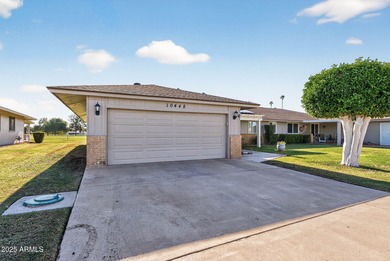 Don't miss this beautifully updated rare 3-bedroom, 2-bath on Sun City Lakes West and East in Arizona - for sale on GolfHomes.com, golf home, golf lot