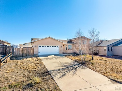 Move In ready classy home! Gracious floor plan and separates the on Desert Hawk At Pueblo West in Colorado - for sale on GolfHomes.com, golf home, golf lot