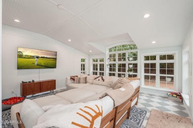 Welcome to your dream retreat in the pines! Tucked in the on Continental Country Club in Arizona - for sale on GolfHomes.com, golf home, golf lot