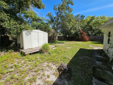 Under contract-accepting backup offers. PRICE IMPROVEMENT TO on Rogers Park Golf Course in Florida - for sale on GolfHomes.com, golf home, golf lot