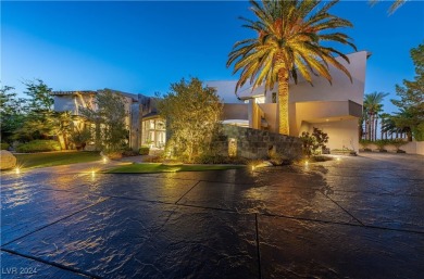 This award-winning contemporary custom home features 5 bedrooms on TPC at Summerlin in Nevada - for sale on GolfHomes.com, golf home, golf lot