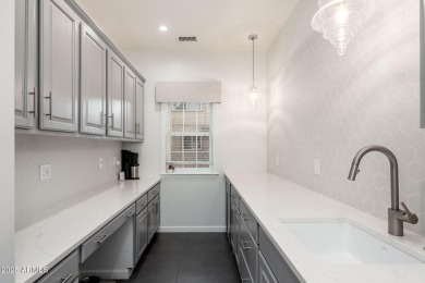 Welcome to your dream retreat in the pines! Tucked in the on Continental Country Club in Arizona - for sale on GolfHomes.com, golf home, golf lot