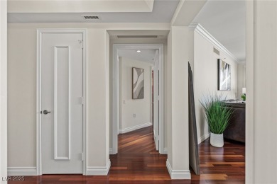 Discover exceptional value at Turnberry Place, Las Vegas. This on Las Vegas Country Club in Nevada - for sale on GolfHomes.com, golf home, golf lot
