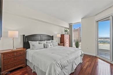 Discover exceptional value at Turnberry Place, Las Vegas. This on Las Vegas Country Club in Nevada - for sale on GolfHomes.com, golf home, golf lot