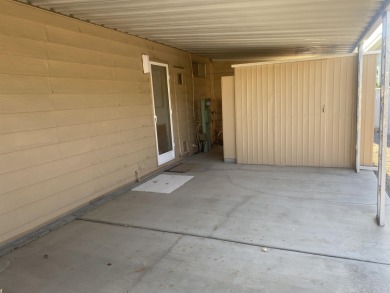 This great manufactured home is located in Palm Desert Greens on Palm Desert Greens Country Club in California - for sale on GolfHomes.com, golf home, golf lot