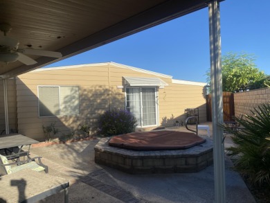This great manufactured home is located in Palm Desert Greens on Palm Desert Greens Country Club in California - for sale on GolfHomes.com, golf home, golf lot