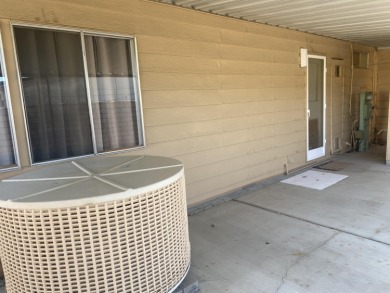 This great manufactured home is located in Palm Desert Greens on Palm Desert Greens Country Club in California - for sale on GolfHomes.com, golf home, golf lot