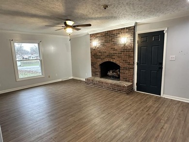 Welcome to 1910 Lakeshore Drive, located in the beautiful and on Lakeshore Country Club in Kentucky - for sale on GolfHomes.com, golf home, golf lot