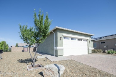 Beautiful 3BR, 2 Bath home in Quailwood.  Like new, Move in on Quail Wood Greens Golf Course in Arizona - for sale on GolfHomes.com, golf home, golf lot