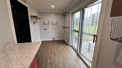 Welcome to 1910 Lakeshore Drive, located in the beautiful and on Lakeshore Country Club in Kentucky - for sale on GolfHomes.com, golf home, golf lot