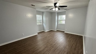 Welcome to 1910 Lakeshore Drive, located in the beautiful and on Lakeshore Country Club in Kentucky - for sale on GolfHomes.com, golf home, golf lot