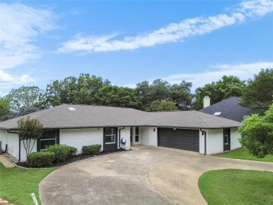 Renovated Ranch Retreat with Golf Course Views, Near Lake Waco.
 on The Lake Country Club - Lake Waco in Texas - for sale on GolfHomes.com, golf home, golf lot