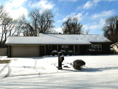 Discover this spacious and versatile 4-bedroom, 3-bathroom home on Mt Carmel Municipal Golf Course in Illinois - for sale on GolfHomes.com, golf home, golf lot