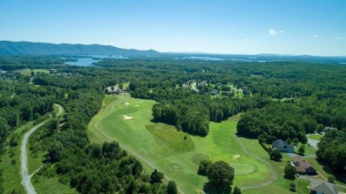 AFFORDALE EFFICIENCY CONDO! FURNISHED UNIT READY TO ENJOY! on Mariners Landing Golf and Country Club in Virginia - for sale on GolfHomes.com, golf home, golf lot