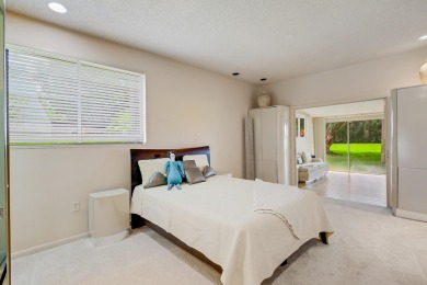 Beautifully maintained 3-bedroom townhouse in a sought-after 55+ on Fountains Golf and Country Club in Florida - for sale on GolfHomes.com, golf home, golf lot