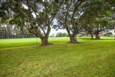 Beautifully maintained 3-bedroom townhouse in a sought-after 55+ on Fountains Golf and Country Club in Florida - for sale on GolfHomes.com, golf home, golf lot