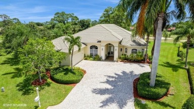 EXPANSIVE BREATHTAKING VIEWS OF THE ST LUCIE TRAIL GOLF COURSE on The Legacy Golf and Tennis Club in Florida - for sale on GolfHomes.com, golf home, golf lot