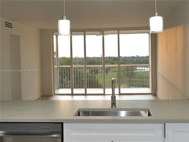 Beautifully updated 2-bedroom, 2-bath condo in the desirable on Palm-Aire Country Club and Resort - Palms in Florida - for sale on GolfHomes.com, golf home, golf lot
